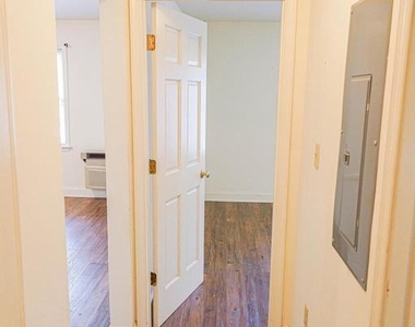 800 Travers Street - Photo Thumbnail 36