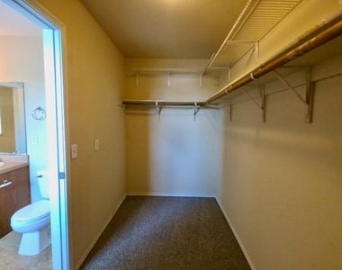 7412 Cayenne Ln - Photo Thumbnail 15