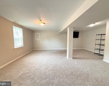 6228 8th Street - Photo Thumbnail 2
