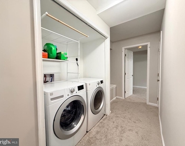 6228 8th Street - Photo Thumbnail 7