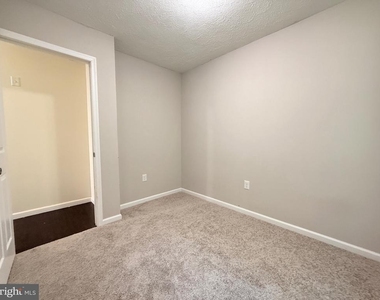 6228 8th Street - Photo Thumbnail 33