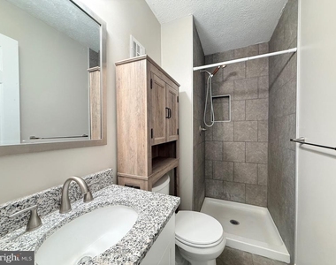 6228 8th Street - Photo Thumbnail 27