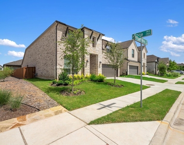6220 Hilltop Plateau Dr - Photo Thumbnail 3