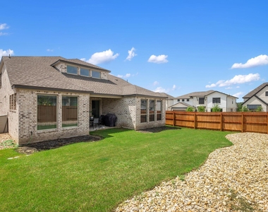 6220 Hilltop Plateau Dr - Photo Thumbnail 34