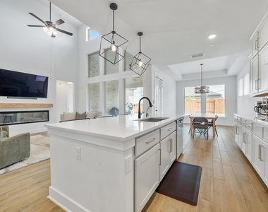 6220 Hilltop Plateau Dr - Photo Thumbnail 9