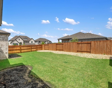 6220 Hilltop Plateau Dr - Photo Thumbnail 33