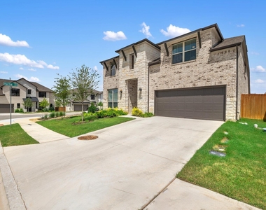 6220 Hilltop Plateau Dr - Photo Thumbnail 2