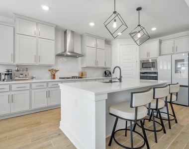 6220 Hilltop Plateau Dr - Photo Thumbnail 8