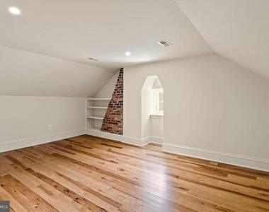 16131 Old York Road - Photo Thumbnail 40