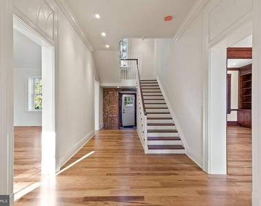 16131 Old York Road - Photo Thumbnail 13