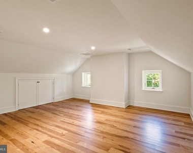 16131 Old York Road - Photo Thumbnail 18
