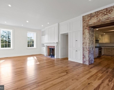 16131 Old York Road - Photo Thumbnail 64