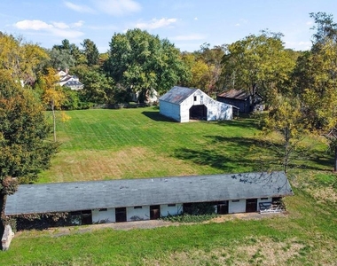 16131 Old York Road - Photo Thumbnail 6