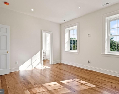 16131 Old York Road - Photo Thumbnail 33