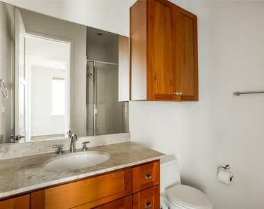 714 W Monroe St - Photo Thumbnail 12