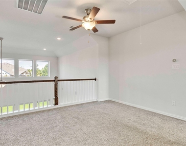 124 Leadtree Loop - Photo Thumbnail 12