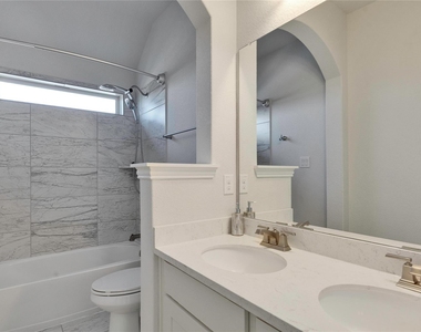 124 Leadtree Loop - Photo Thumbnail 15