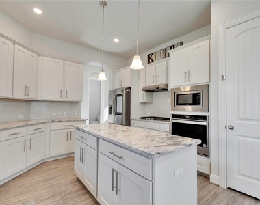 124 Leadtree Loop - Photo Thumbnail 4