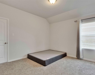124 Leadtree Loop - Photo Thumbnail 13
