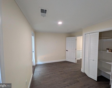 2953 Miles Avenue - Photo Thumbnail 21