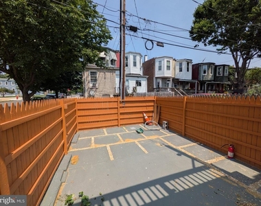 2953 Miles Avenue - Photo Thumbnail 8