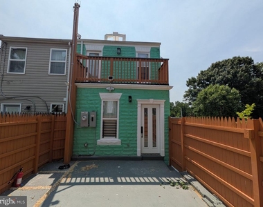 2953 Miles Avenue - Photo Thumbnail 6