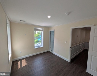 2953 Miles Avenue - Photo Thumbnail 12