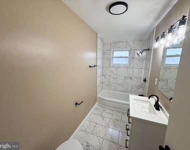 6101 Edlynne Road - Photo Thumbnail 18