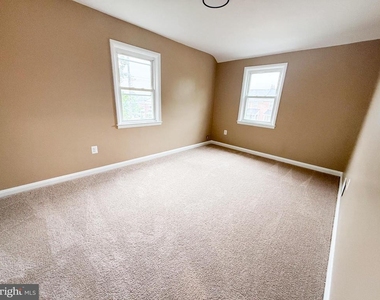 6101 Edlynne Road - Photo Thumbnail 10
