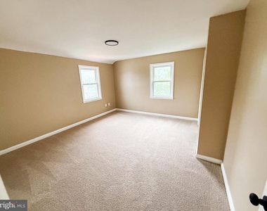 6101 Edlynne Road - Photo Thumbnail 15