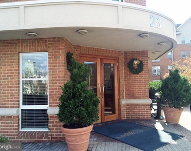 23 Pierside Drive - Photo Thumbnail 1