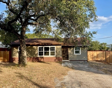 7606 Williamson Creek Dr - Photo Thumbnail 26