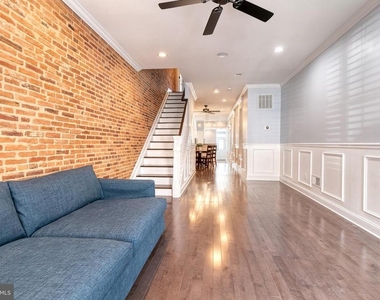 2205 Bank Street - Photo Thumbnail 2
