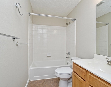 1307 Chalk Ln - Photo Thumbnail 21