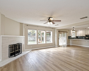 1307 Chalk Ln - Photo Thumbnail 8