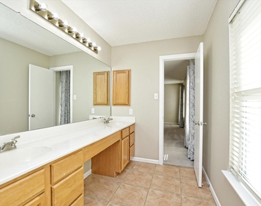 1307 Chalk Ln - Photo Thumbnail 19