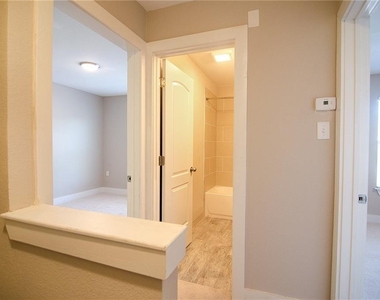 11901 Alpheus Ave - Photo Thumbnail 11