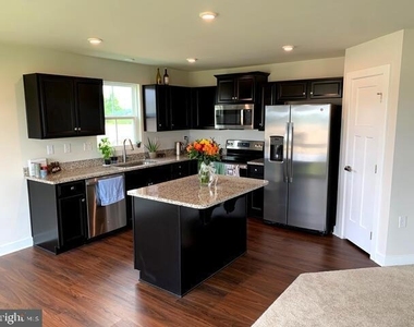 28484 Hawthorne Trail - Photo Thumbnail 3
