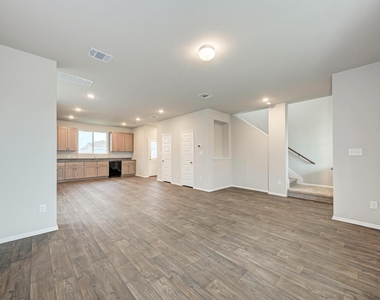 158 Daylily Dr - Photo Thumbnail 5