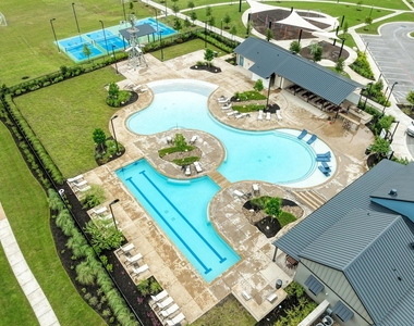 158 Daylily Dr - Photo Thumbnail 38
