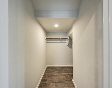 158 Daylily Dr - Photo Thumbnail 18