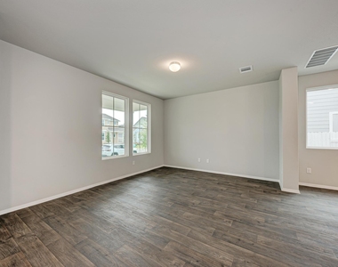 158 Daylily Dr - Photo Thumbnail 8