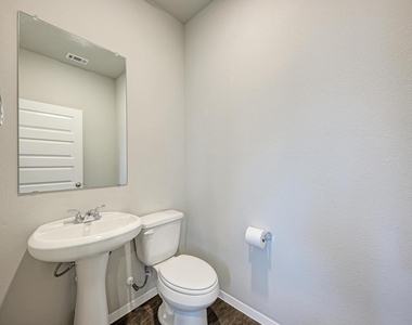 158 Daylily Dr - Photo Thumbnail 17