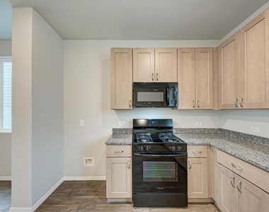 158 Daylily Dr - Photo Thumbnail 16