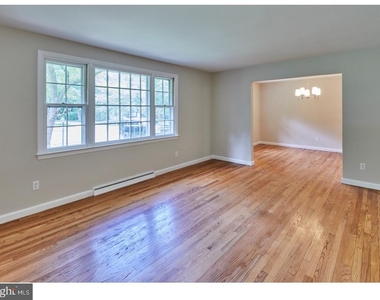 506 Foulkstone Road - Photo Thumbnail 3