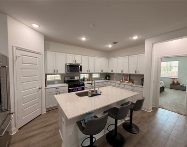 18017 Stefano Dr - Photo Thumbnail 3