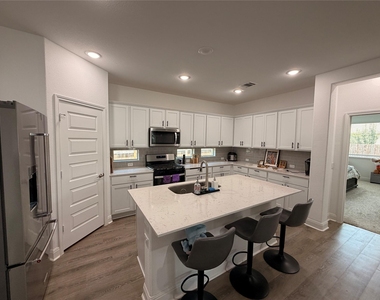18017 Stefano Dr - Photo Thumbnail 15