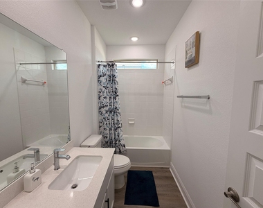 18017 Stefano Dr - Photo Thumbnail 6