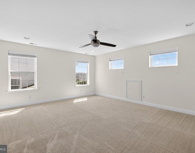 2707 Henry Moore Lane - Photo Thumbnail 19