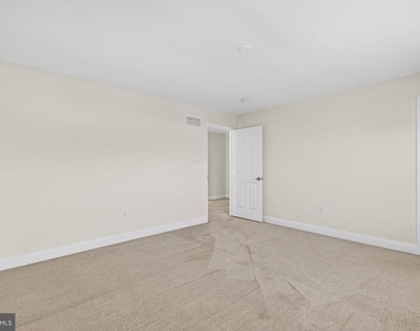 2707 Henry Moore Lane - Photo Thumbnail 25